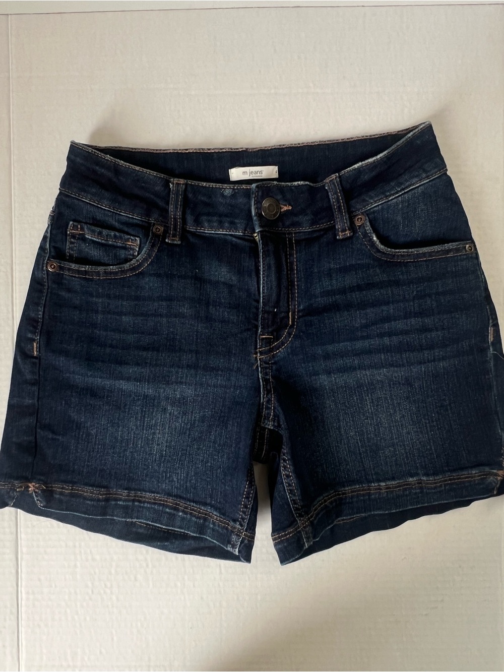Maurices M Jeans Dark Wash 5” Mid-rise Denim Shorts Size 2/26”